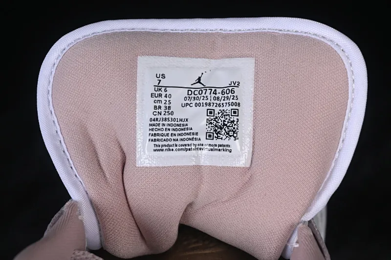 All categories Air Jordan Jordan series basketball shoes Air Jordan 1 Low Air Jordan 1 Low AJ1 Joe 1 rice white powder low-top cultural casual sneakers DC0774-606